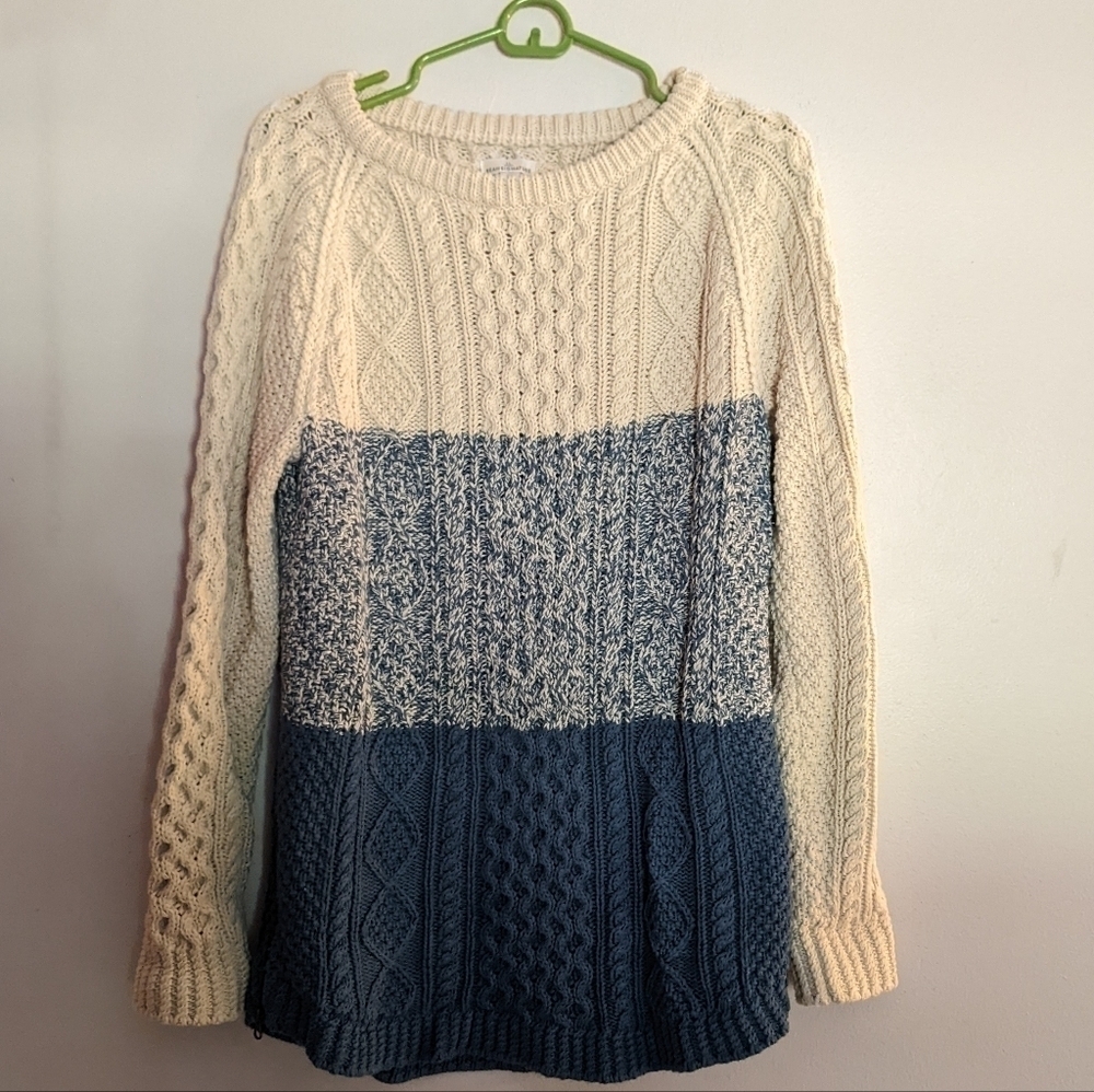 LL Bean Signature Cableknit Sweater Size Small Side Zippers Blue and Cream